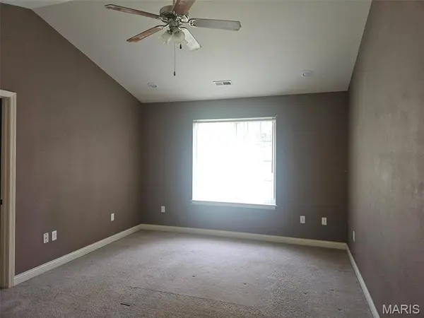 107 Pioneer CT, Waynesville, MO 65583