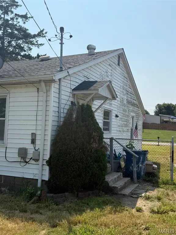 306 Stephenson AVE, South Roxana, IL 62087
