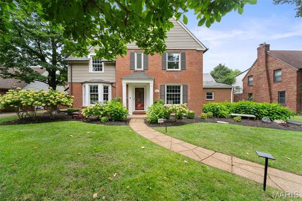 7917 Gannon AVE, University City, MO 63130