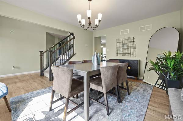 1547 Winding Meadows, Fenton, MO 63026