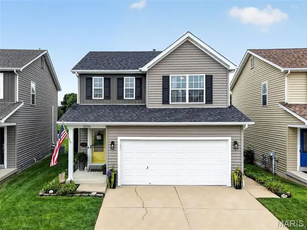 3120 Bentwater PL, St Charles, MO 63301