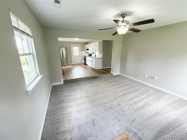 210 W Marvin AVE, Owensville, MO 65066