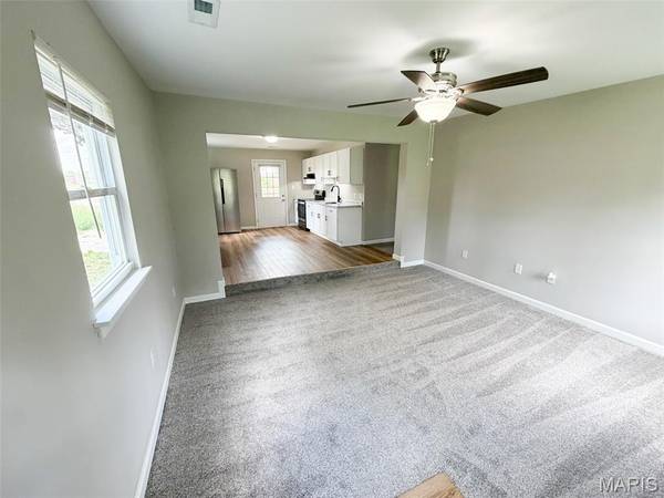 210 W Marvin AVE, Owensville, MO 65066