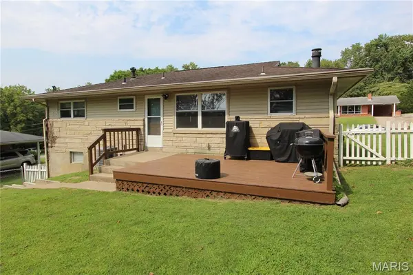 1653 Perryville RD, Cape Girardeau, MO 63701