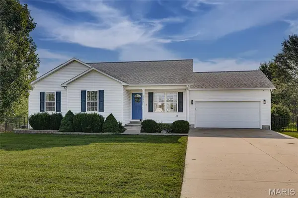 1440 Kiesha LN, Farmington, MO 63640