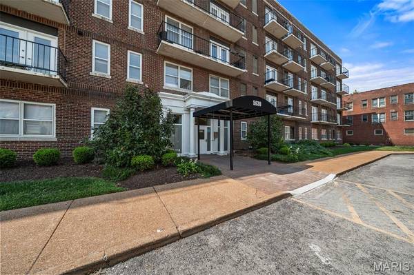 5630 Pershing AVE #27, St Louis, MO 63112