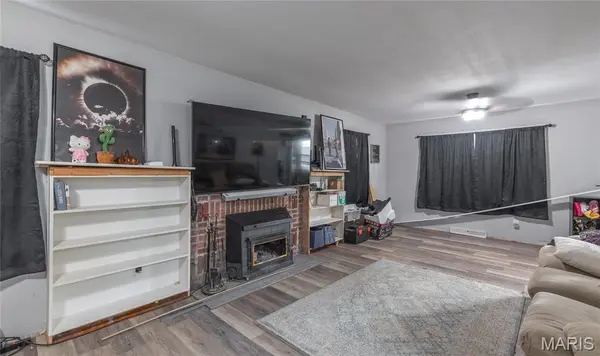 27 Irene LN, Rolla, MO 65401