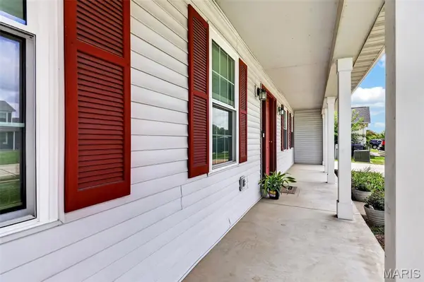 2714 Red Cedar Parc DR S, O'fallon, MO 63368