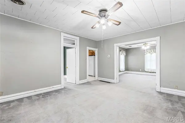 418 W College ST, Farmington, MO 63640