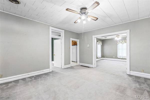 418 W College ST, Farmington, MO 63640