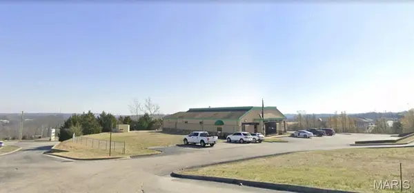 2111 Bagnell Dam BLVD, Lake Ozark, MO 65049
