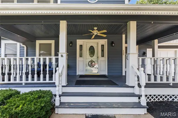 4 River Ridge CT, St Charles, MO 63303