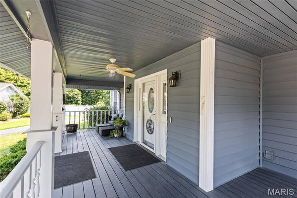 4 River Ridge CT, St Charles, MO 63303
