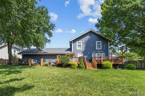 4 River Ridge CT, St Charles, MO 63303