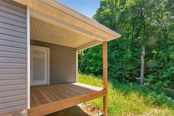 5421 Flatrock TRCE, Jackson, MO 63755
