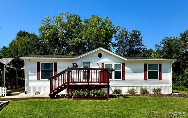 560 Main ST, Leslie, MO 63056