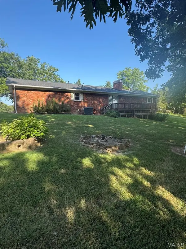 18012 County Road 409, Bloomfield, MO 63825