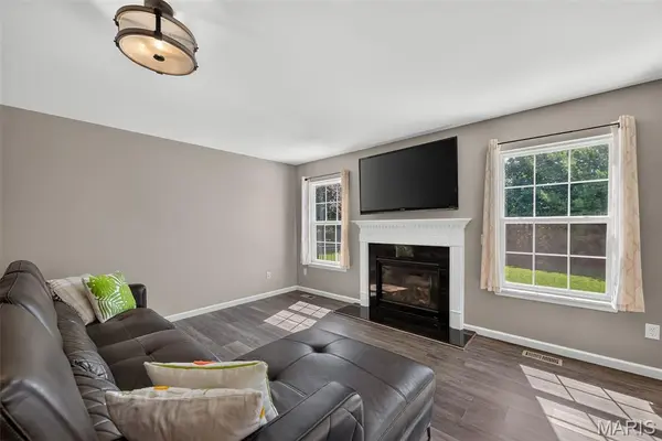 3404 Charlestowne Crossing DR, St Charles, MO 63301