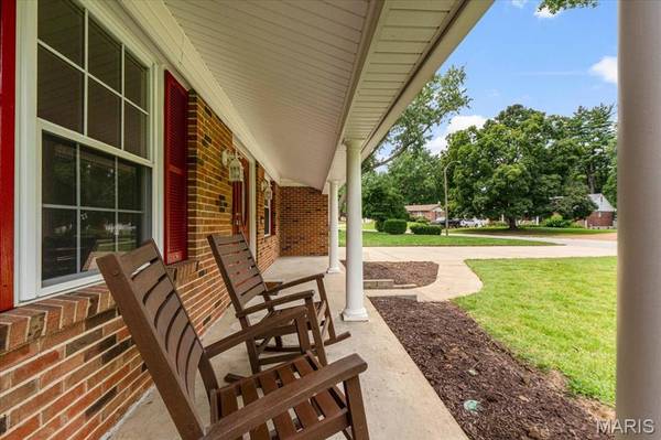274 Treasure CV, Ballwin, MO 63021