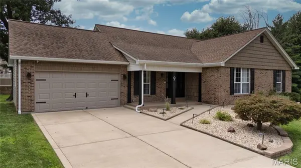 9 Carriage WAY E, St Peters, MO 63376