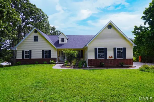 21209 Oak TRL, Warrenton, MO 63383