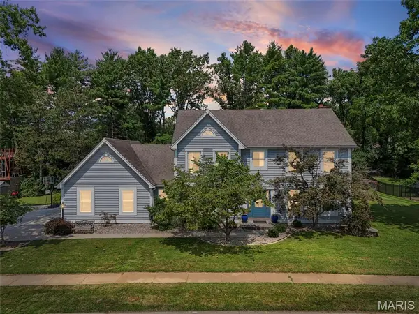 243 W Manor DR, Chesterfield, MO 63017
