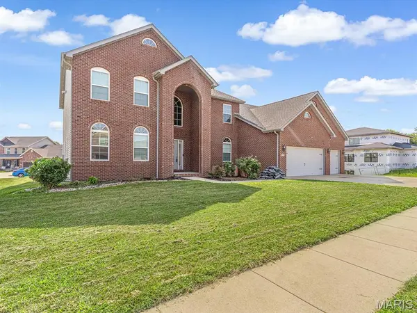 7010 Monaco DR, O'fallon, IL 62269