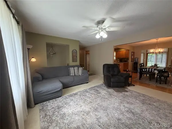 135 Pioneer TRL, Hannibal, MO 63401