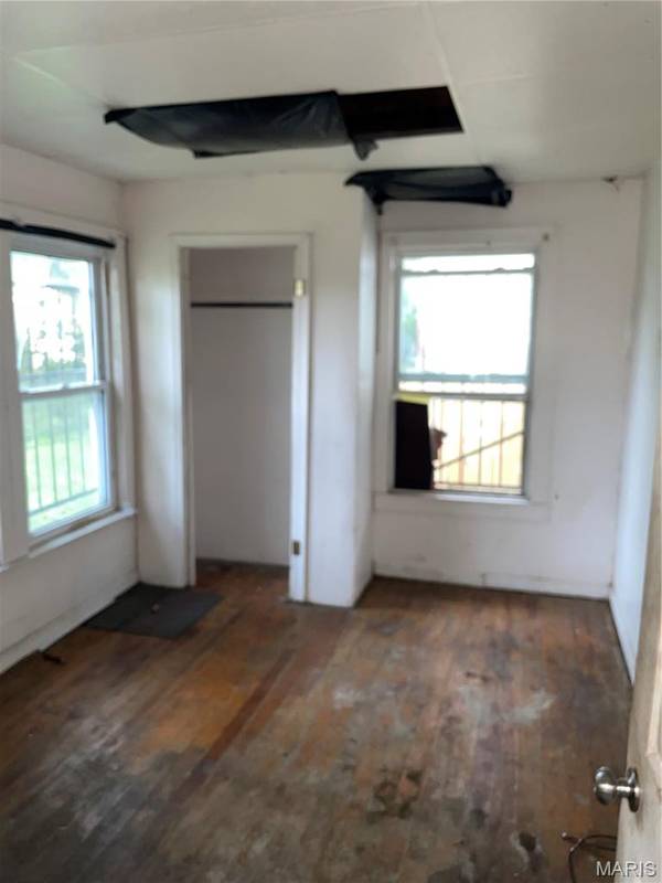 5654 Acme AVE, St Louis, MO 63136