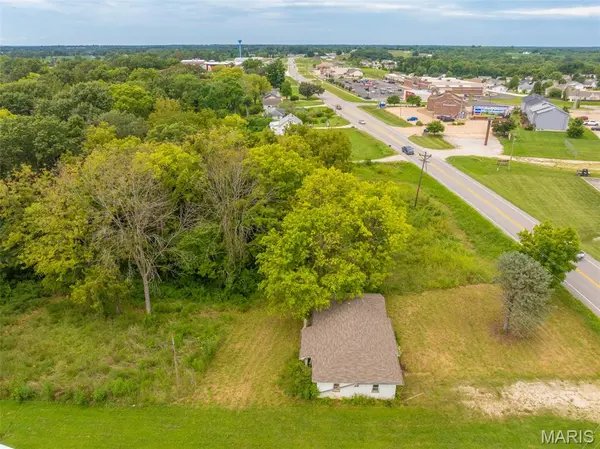 4032 E Highway 47, Winfield, MO 63389