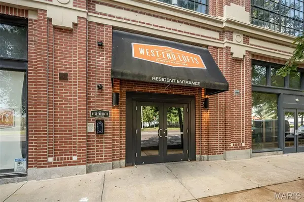 4100 Forest Park AVE #305, St Louis, MO 63108