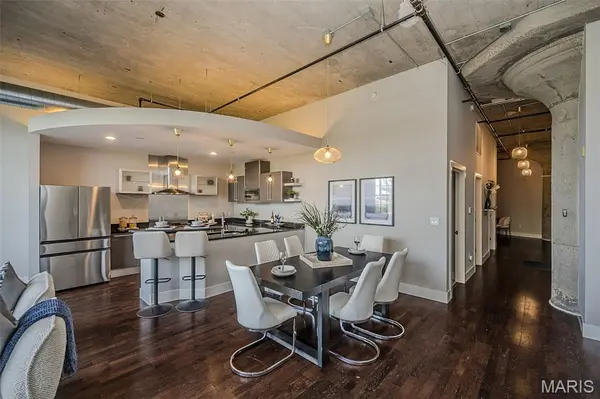 4100 Forest Park AVE #305, St Louis, MO 63108