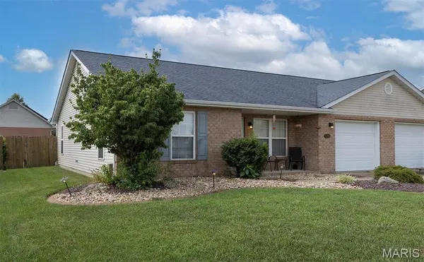 672 W 1ST ST W, Aviston, IL 62216