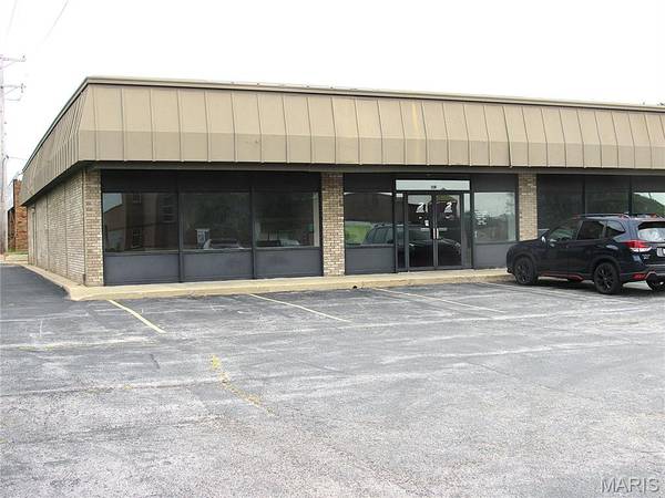 220 Regional DR, Alton, IL 62002