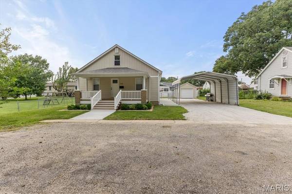 115 S Fillmore ST, Red Bud, IL 62278