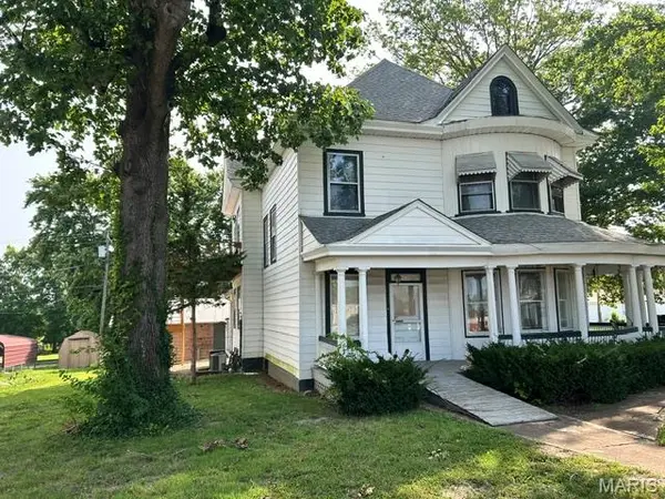 900 Cedar ST, Bismarck, MO 63624