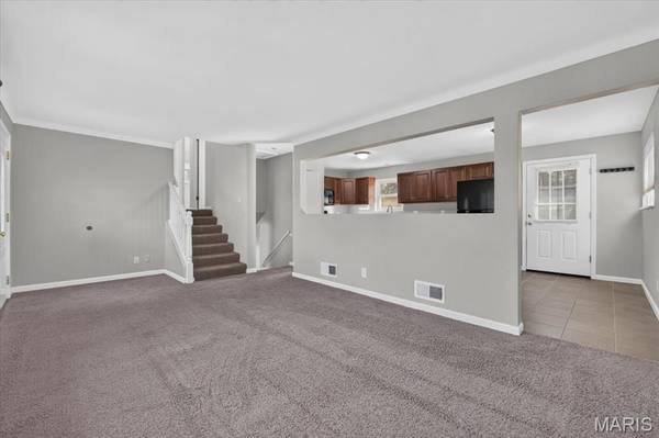 1143 Mary Candace LN, St Louis, MO 63125