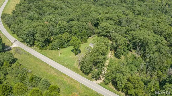 27001 Highway T, Stover, MO 65078