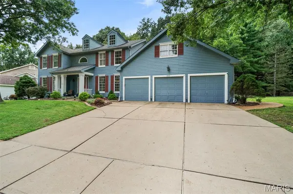 507 Prospector Ridge DR, Ballwin, MO 63011