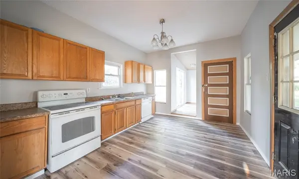 2008 Vienna RD, Rolla, MO 65401