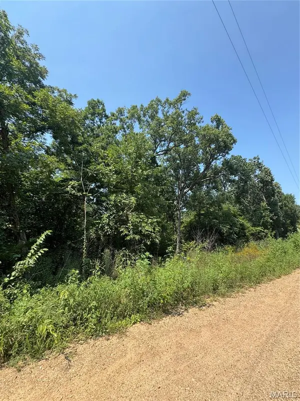 24.67 +/- AC Krull RD, Hermann, MO 65041