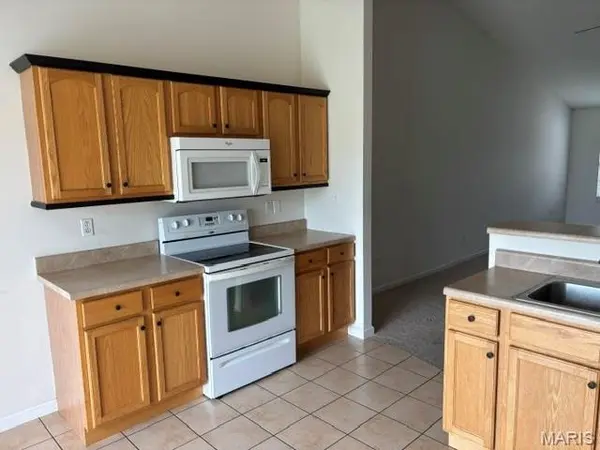 75 Crimson CT, Highland, IL 62249