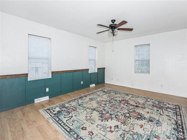 401 S Chestnut ST, Collinsville, IL 62234