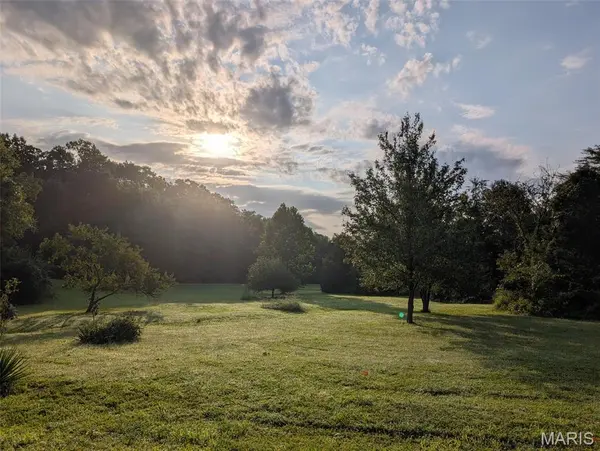 4036 Canebrake Valley DR, Dittmer, MO 63023