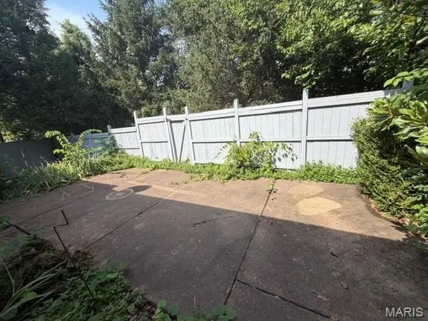 16323 Bellingham DR, Chesterfield, MO 63017
