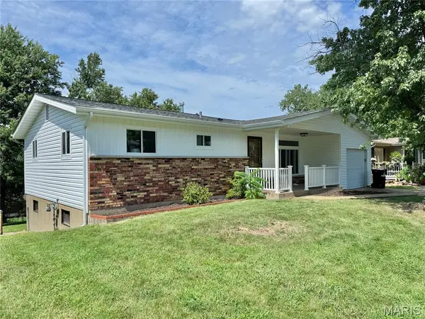 1249 Moonlight DR, Arnold, MO 63010