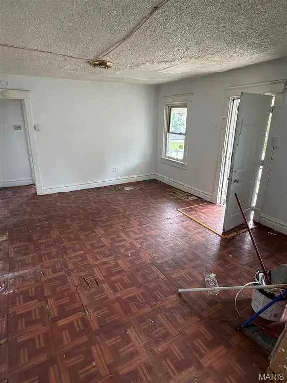 3927 Philbrook AVE, Pine Lawn, MO 63120