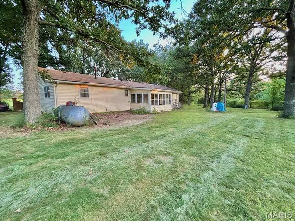 5233 Highway E, Salem, MO 65560