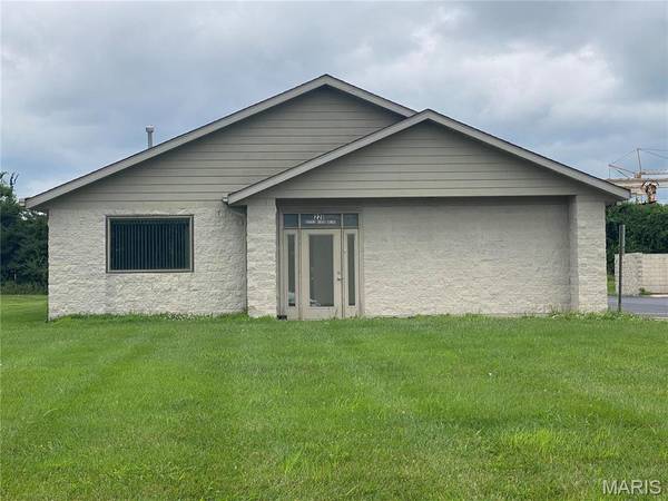 22 Kettle River DR #B, Glen Carbon, IL 62034