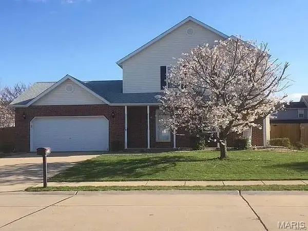 347 LOGAN DR, O'fallon, IL 62269